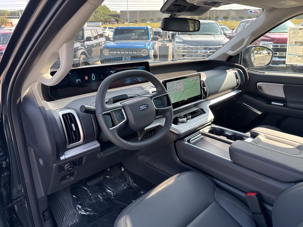 New 2025 Ford Expedition Max Active image 11