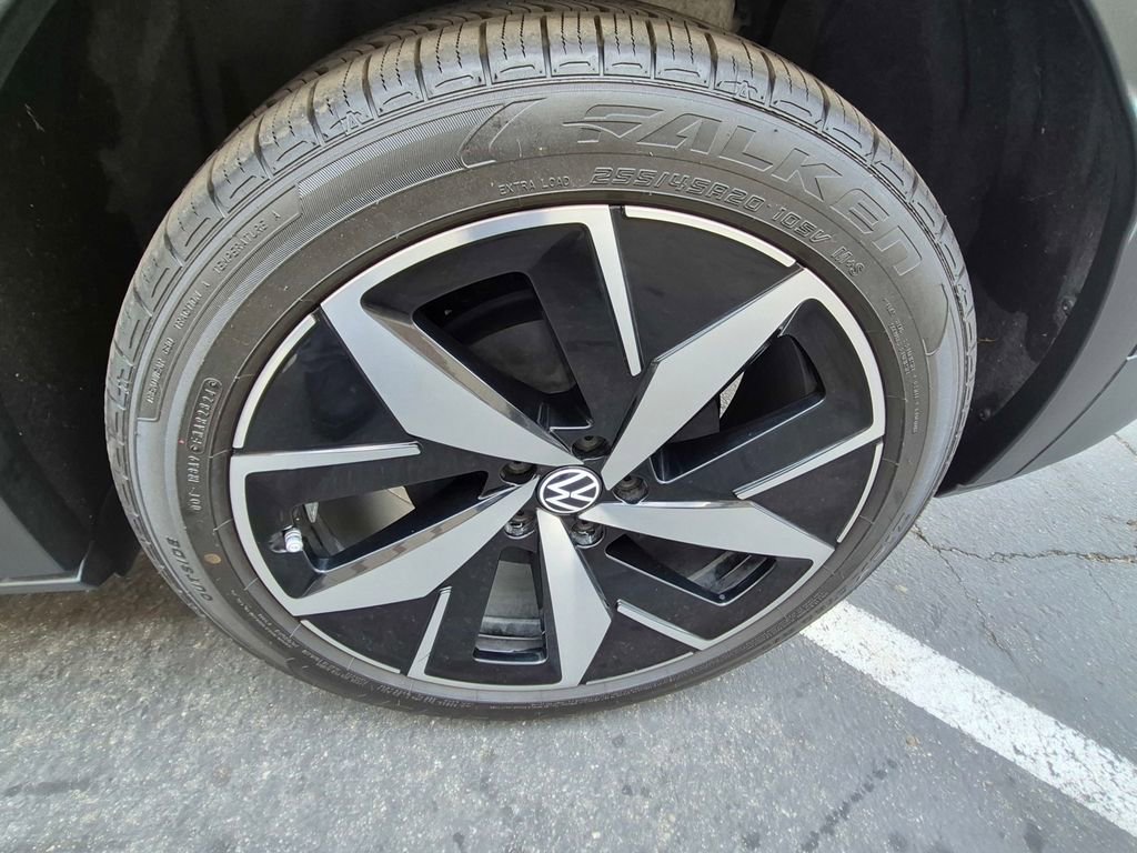 Used 2023 Volkswagen ID.4 Pro S image 16