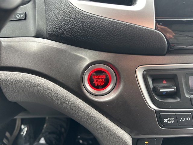 Used 2017 Honda Ridgeline RTL-T image 14