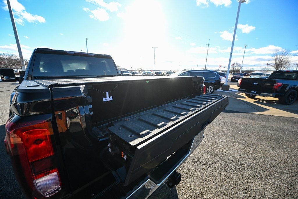 Used 2024 GMC Sierra 2500 SLE image 14