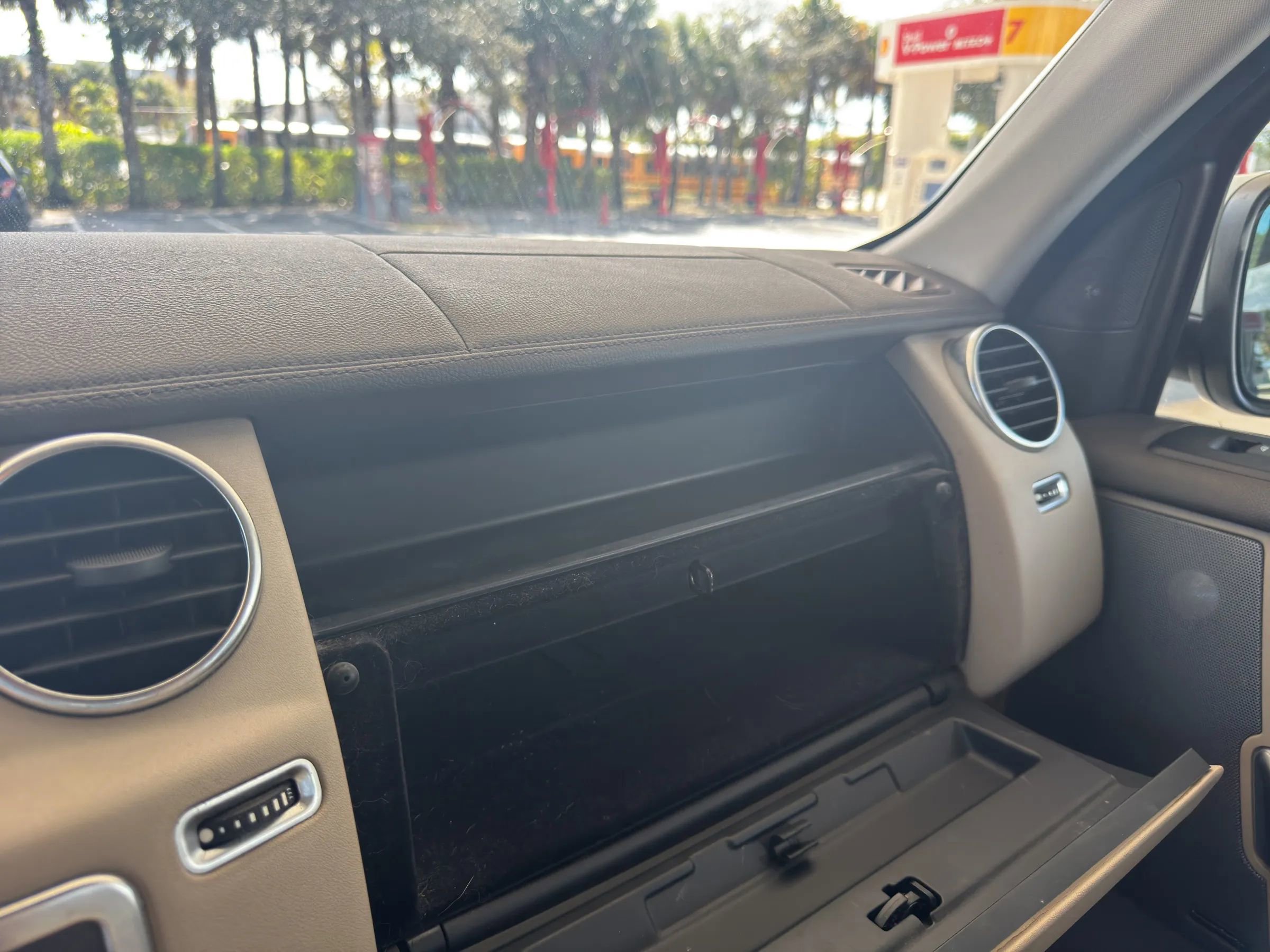 Used 2012 Land Rover LR4 HSE image 33