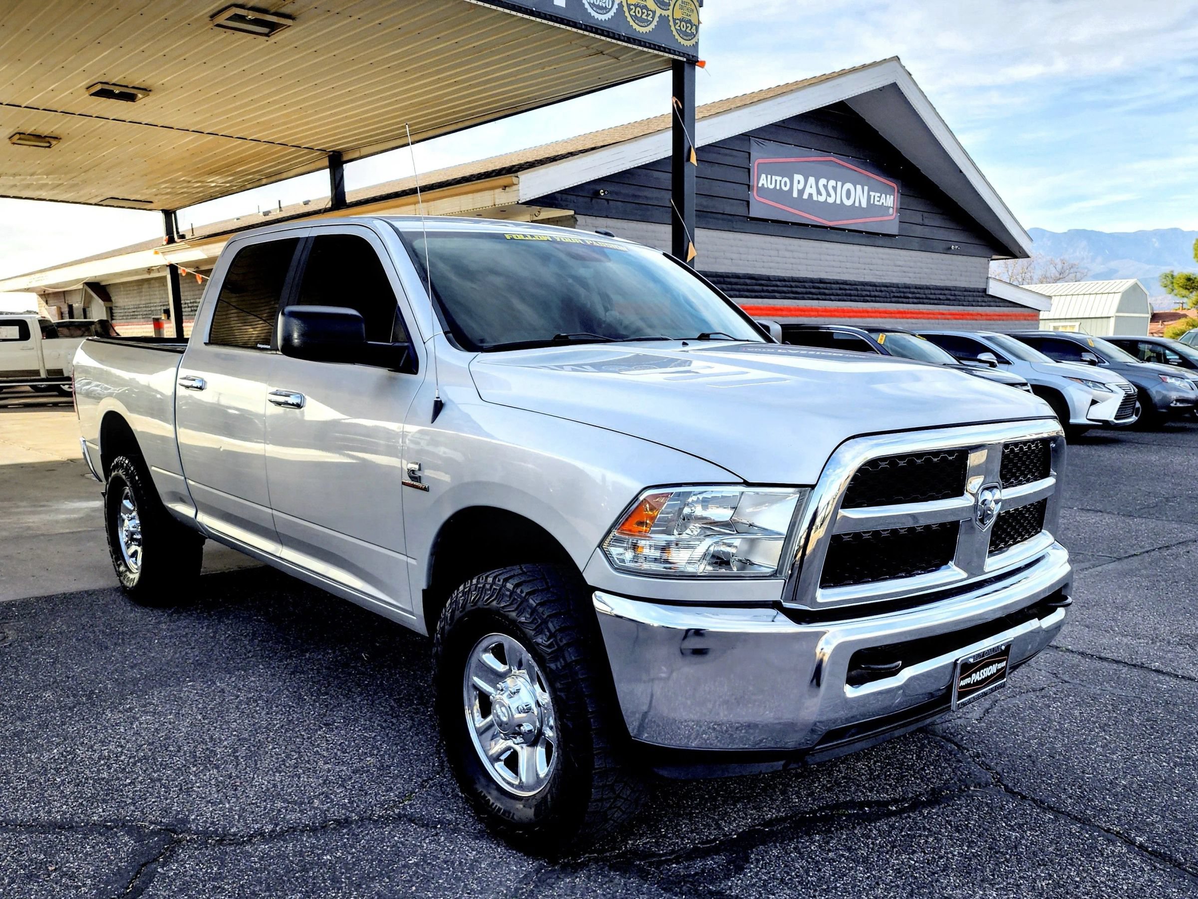 Used 2016 RAM 2500 SLT AWD/4WD image 7
