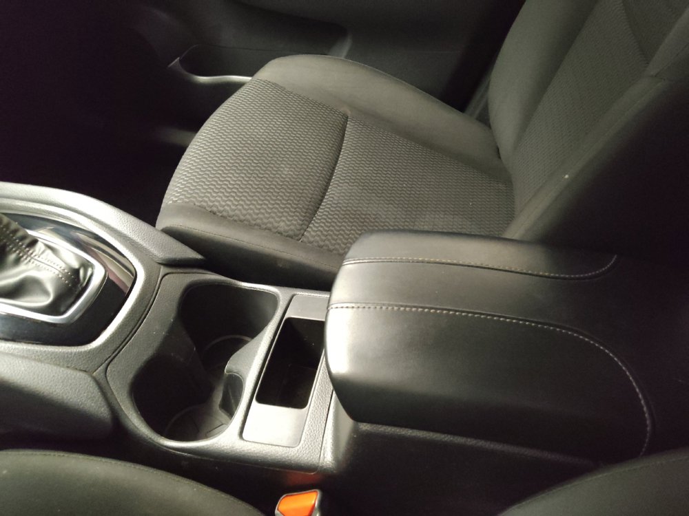 Used 2020 Nissan Rogue Sport S w/ Appearance Package FWD image 26