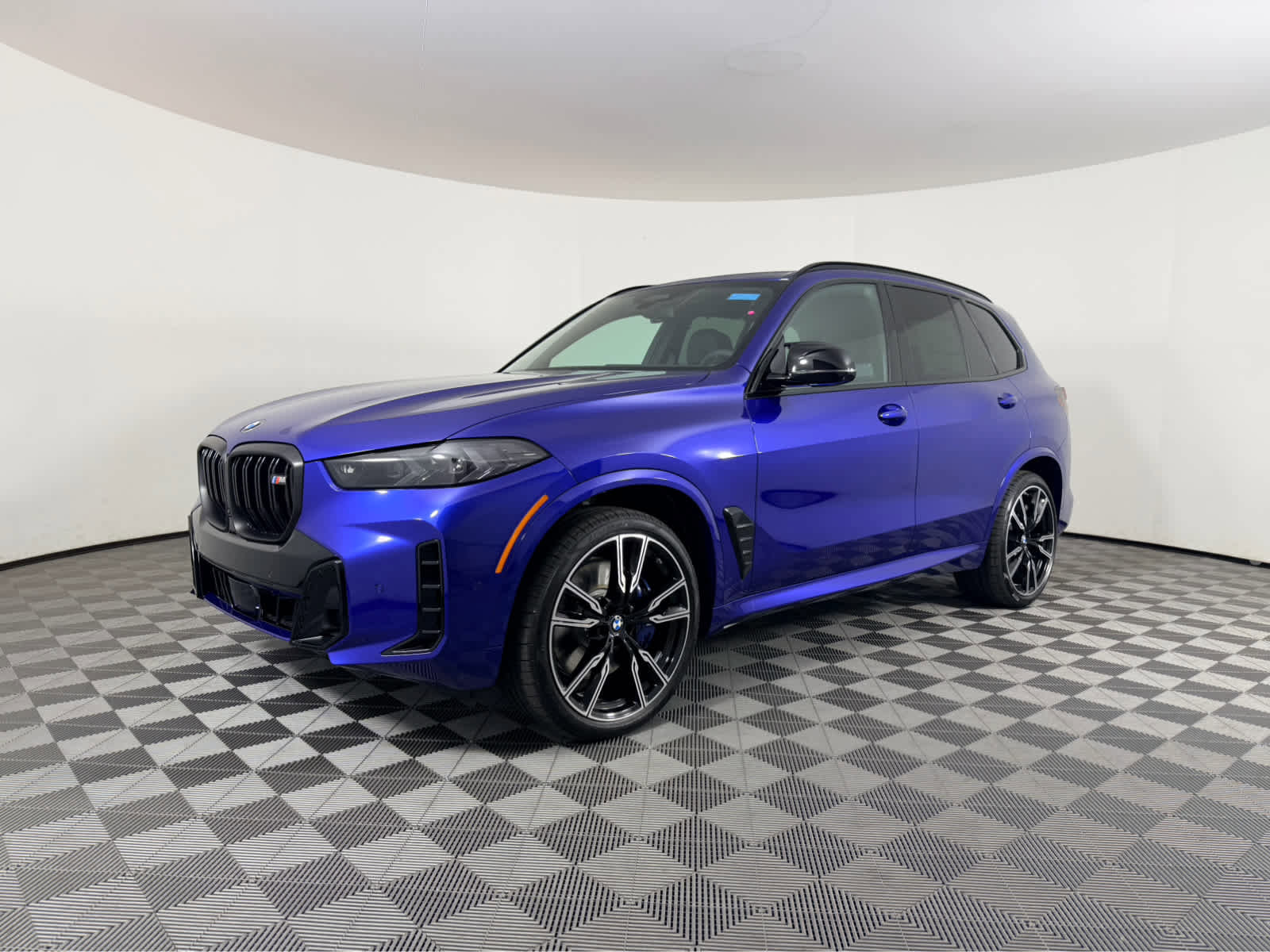 New 2026 BMW X5 M60i image 9