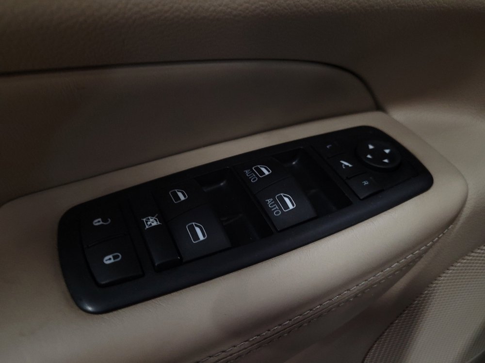 Used 2017 Jeep Grand Cherokee Overland AWD/4WD image 27