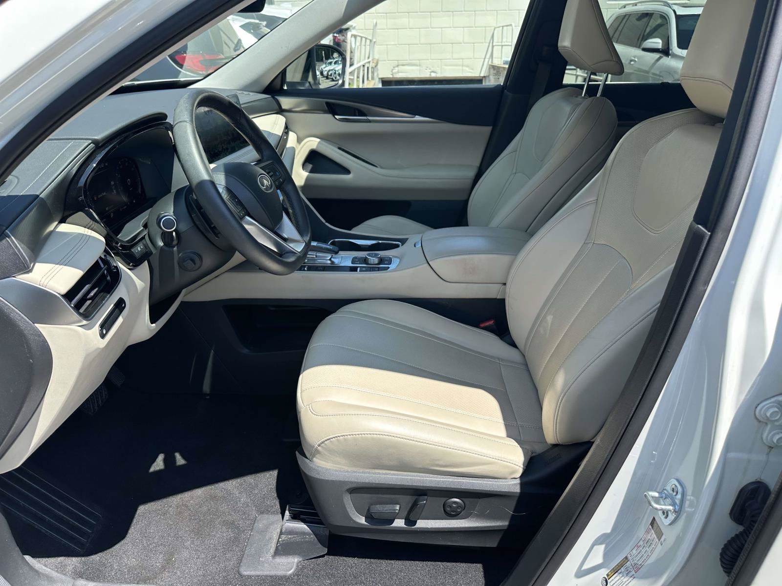 Used 2023 INFINITI QX60 Luxe w/ Cargo Package AWD/4WD image 15