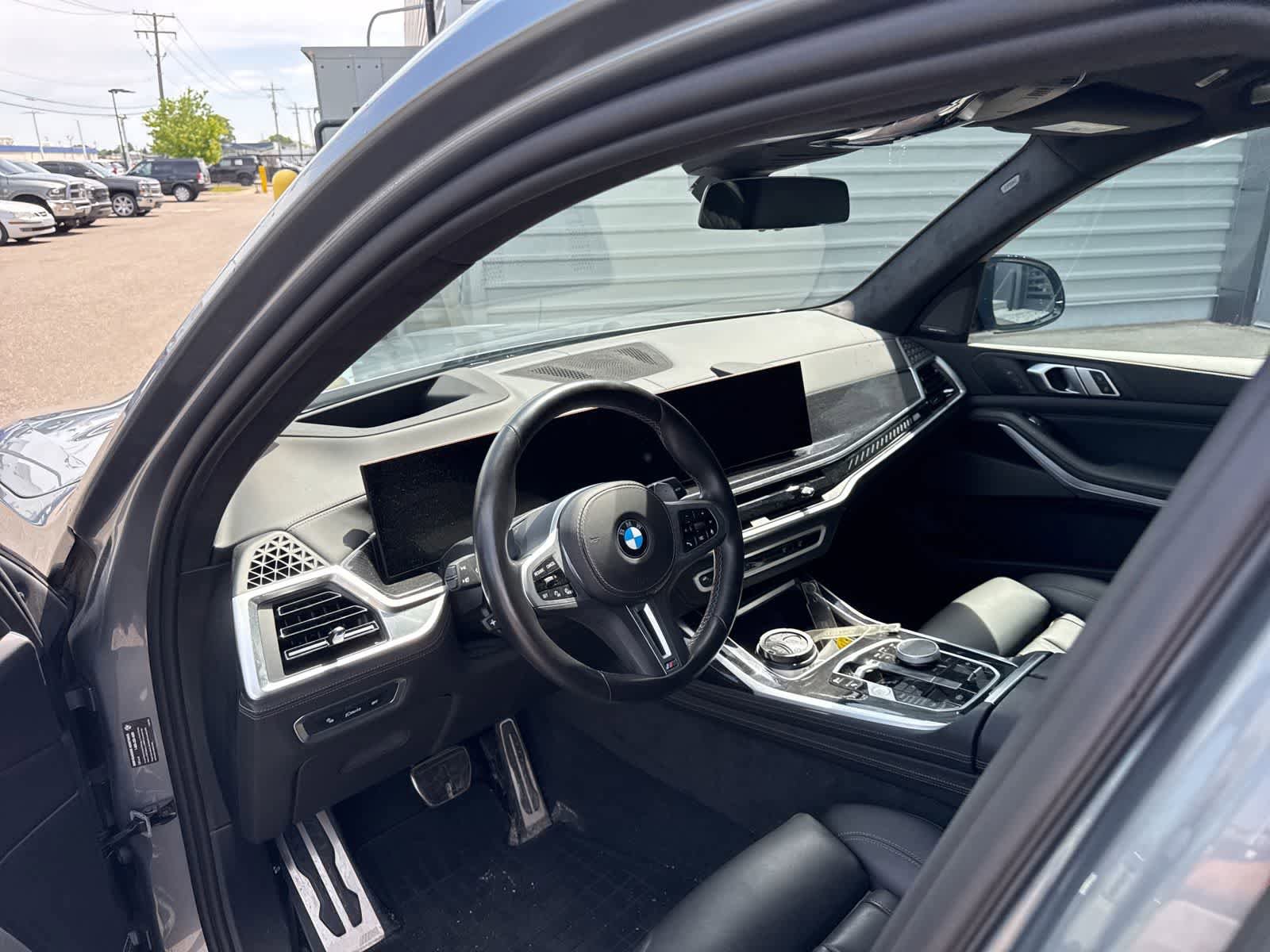 Used 2024 BMW X7 M60i AWD/4WD image 8