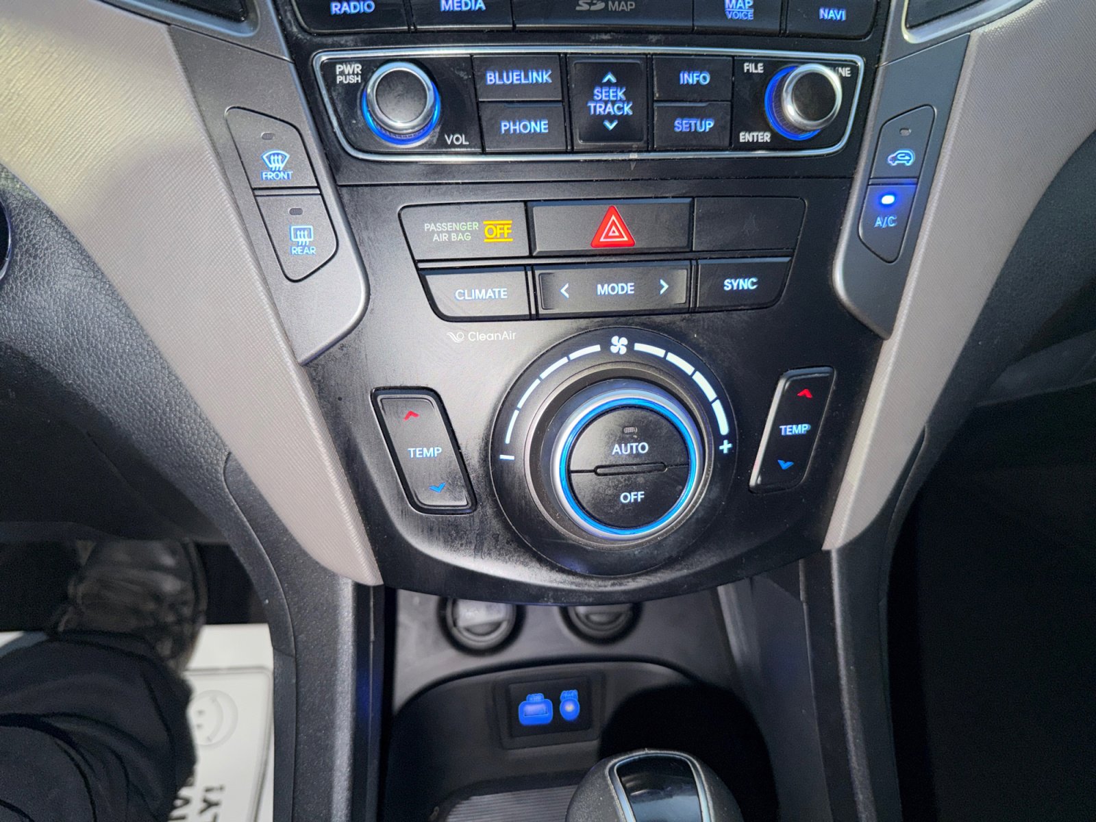 Used 2018 Hyundai Santa Fe Sport FWD image 23