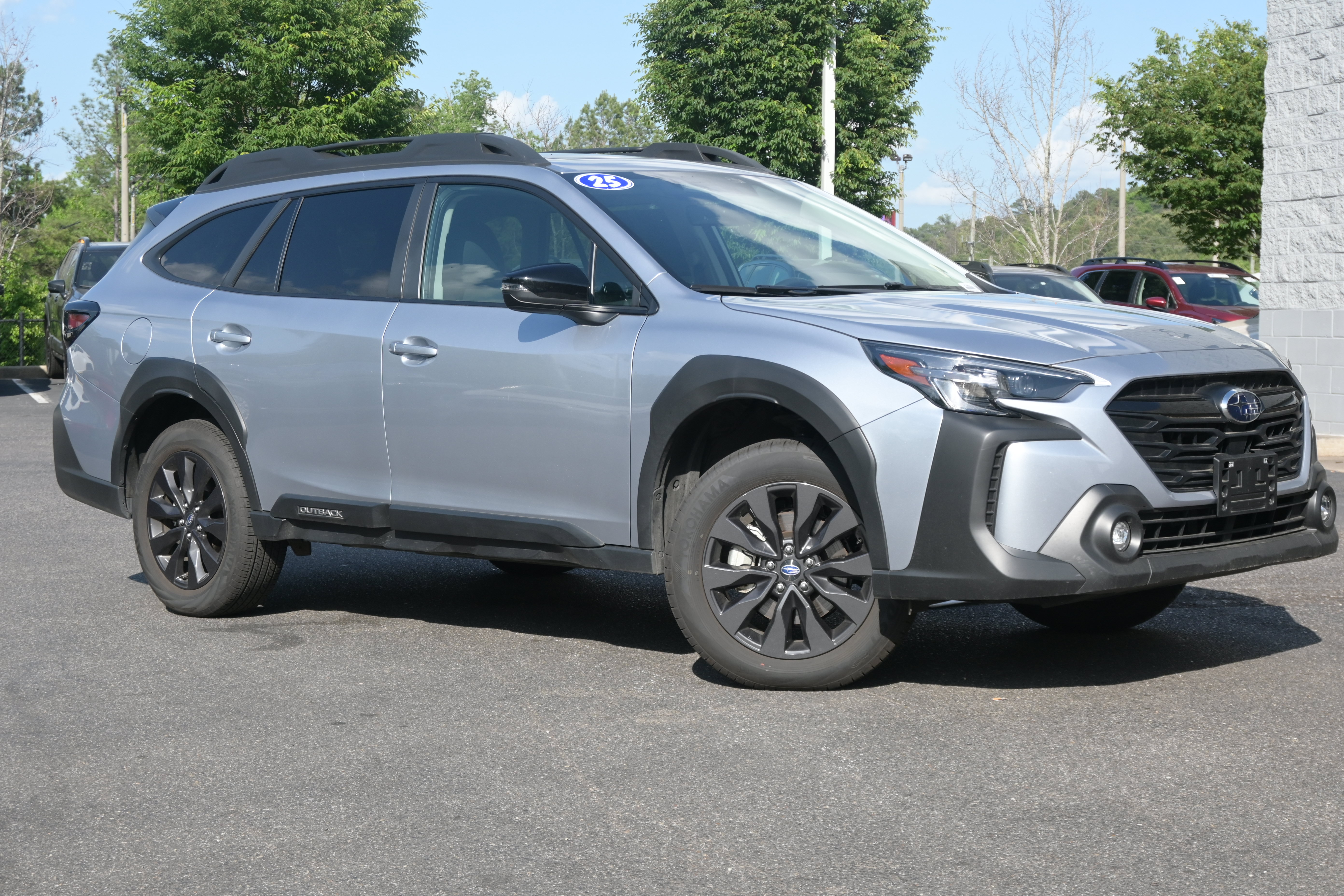Certified 2025 Subaru Outback Onyx Edition AWD/4WD image 2