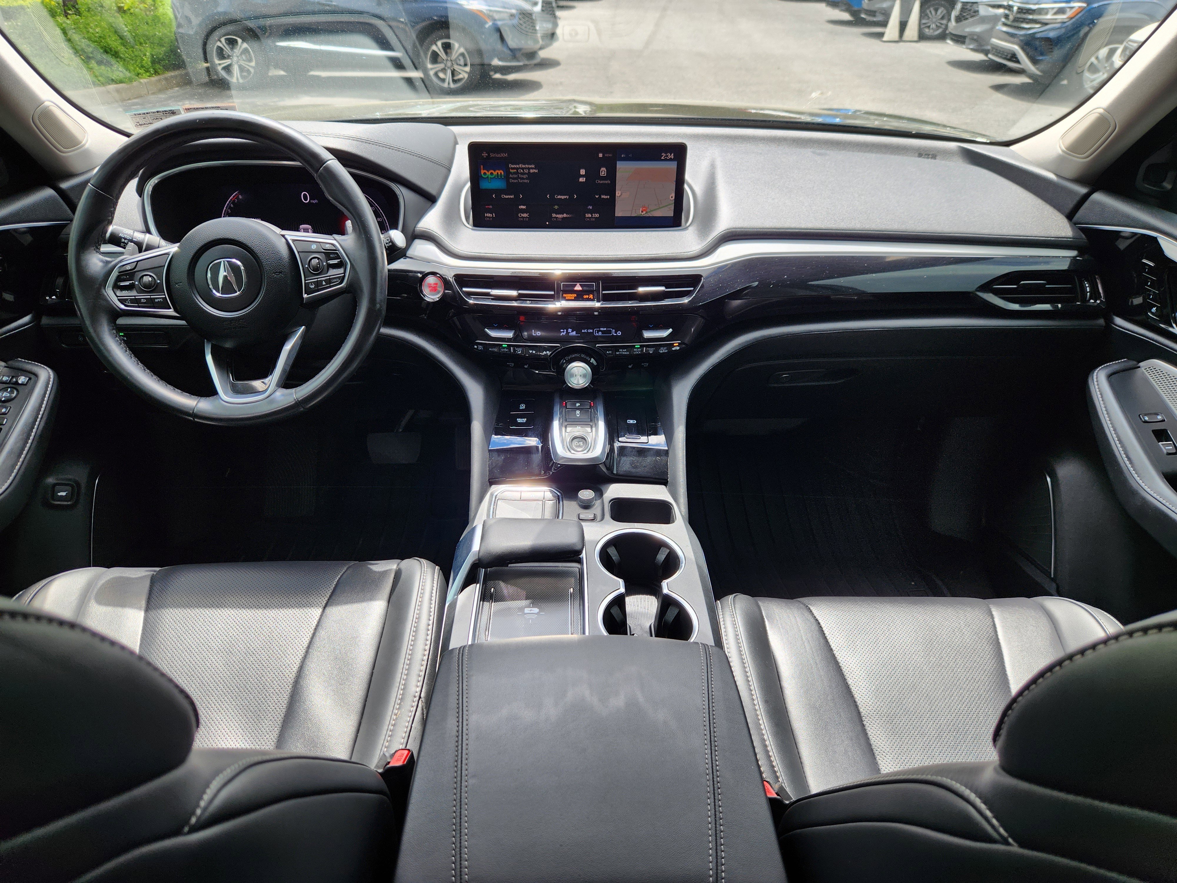 Used 2024 Acura MDX SH-AWD w/ Technology Package image 8