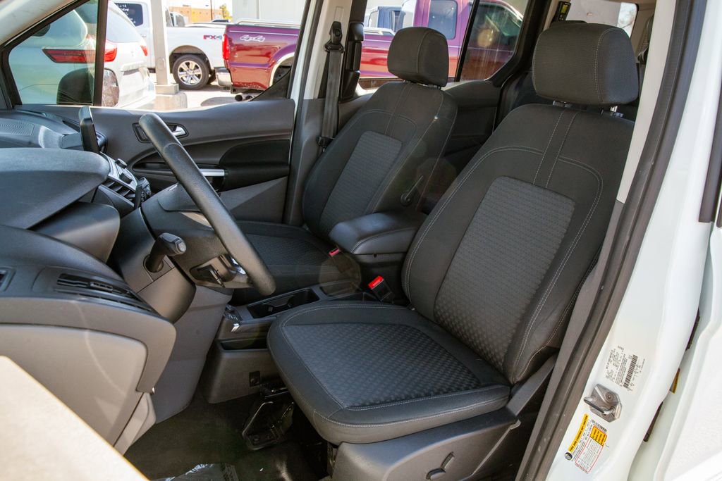 Used 2020 Ford Transit Connect XLT image 16