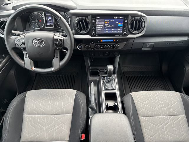 Used 2022 Toyota Tacoma TRD Sport w/ TRD Premium Sport Package AWD/4WD image 11