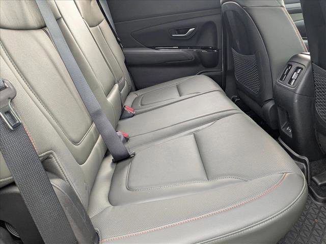 Used 2025 Hyundai Santa Cruz Limited AWD/4WD image 18