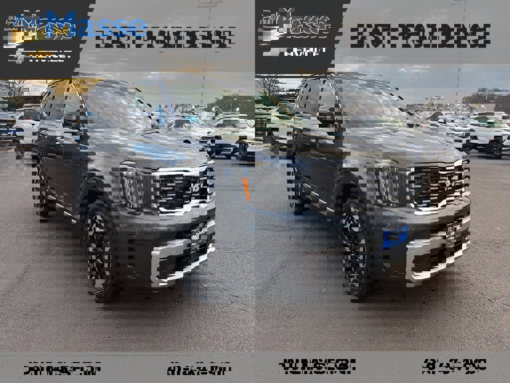 Used 2023 Kia Telluride S w/ S Sunroof Package image 3