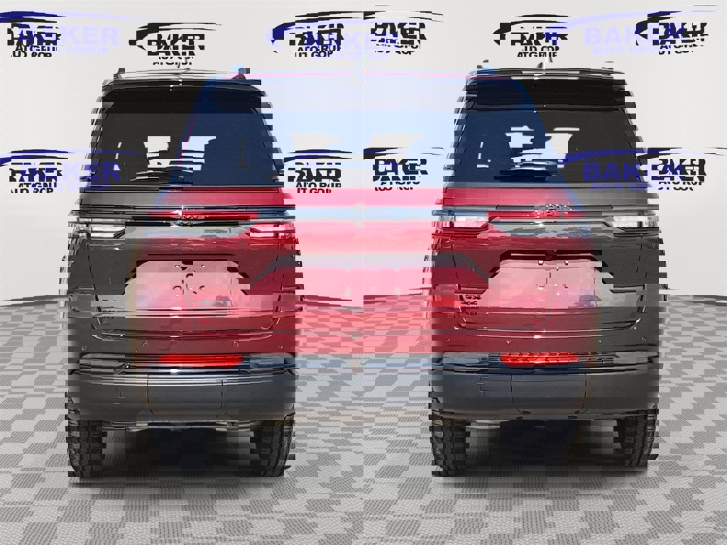 New 2025 Jeep Grand Cherokee Altitude image 4