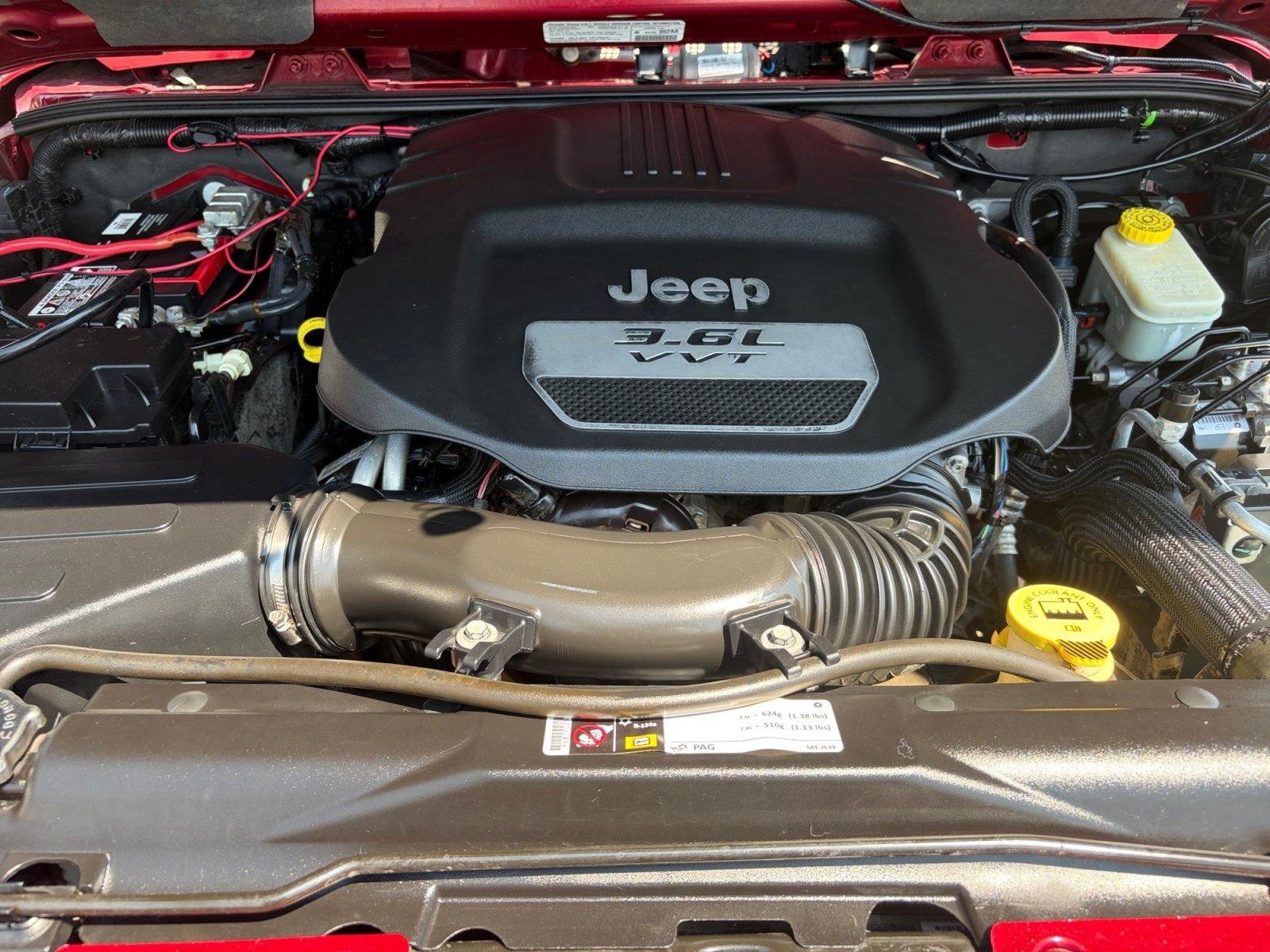 Used 2013 Jeep Wrangler Rubicon w/ Dual Top Group AWD/4WD image 33