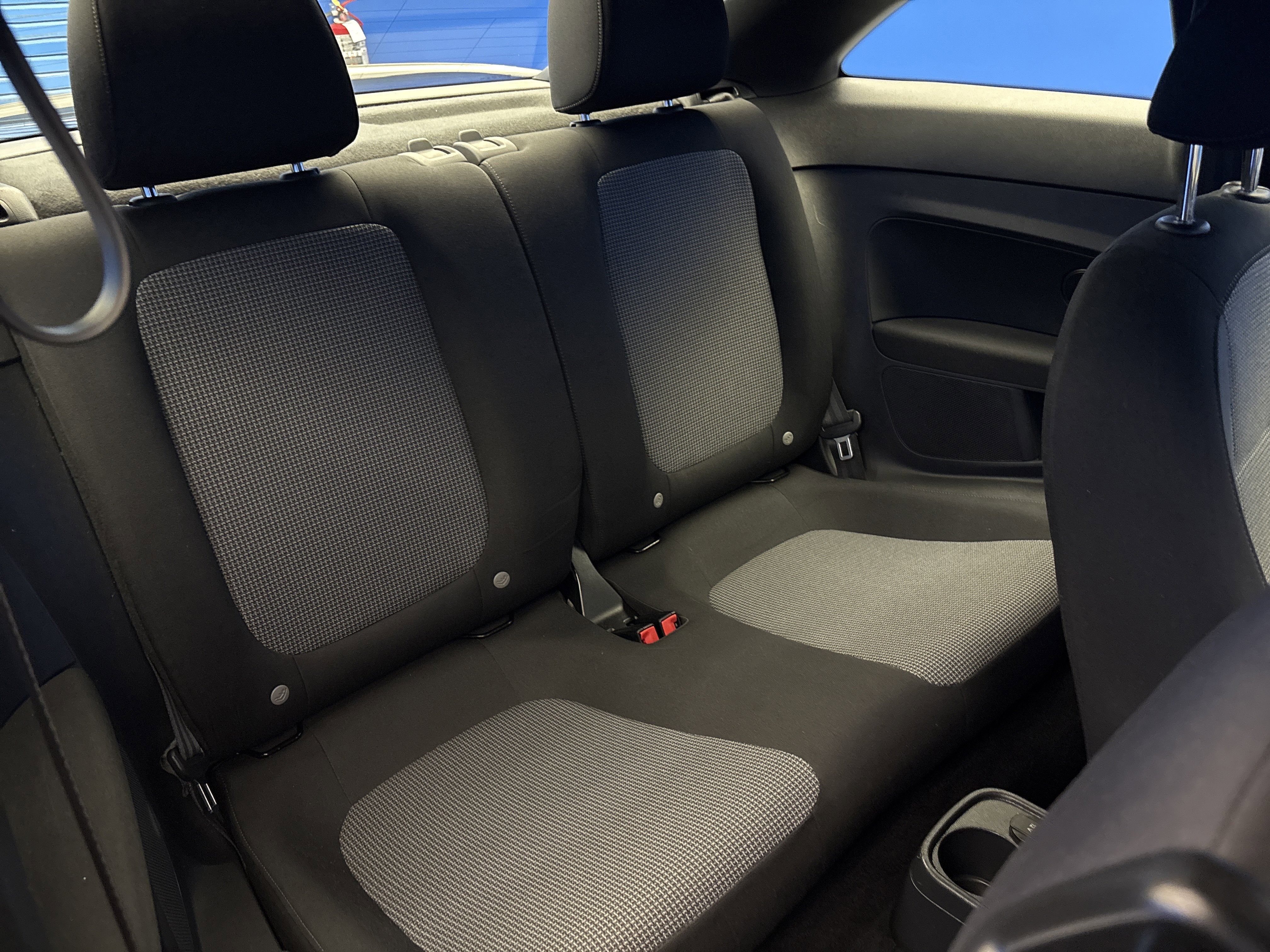 Used 2017 Volkswagen Beetle 1.8T S image 22