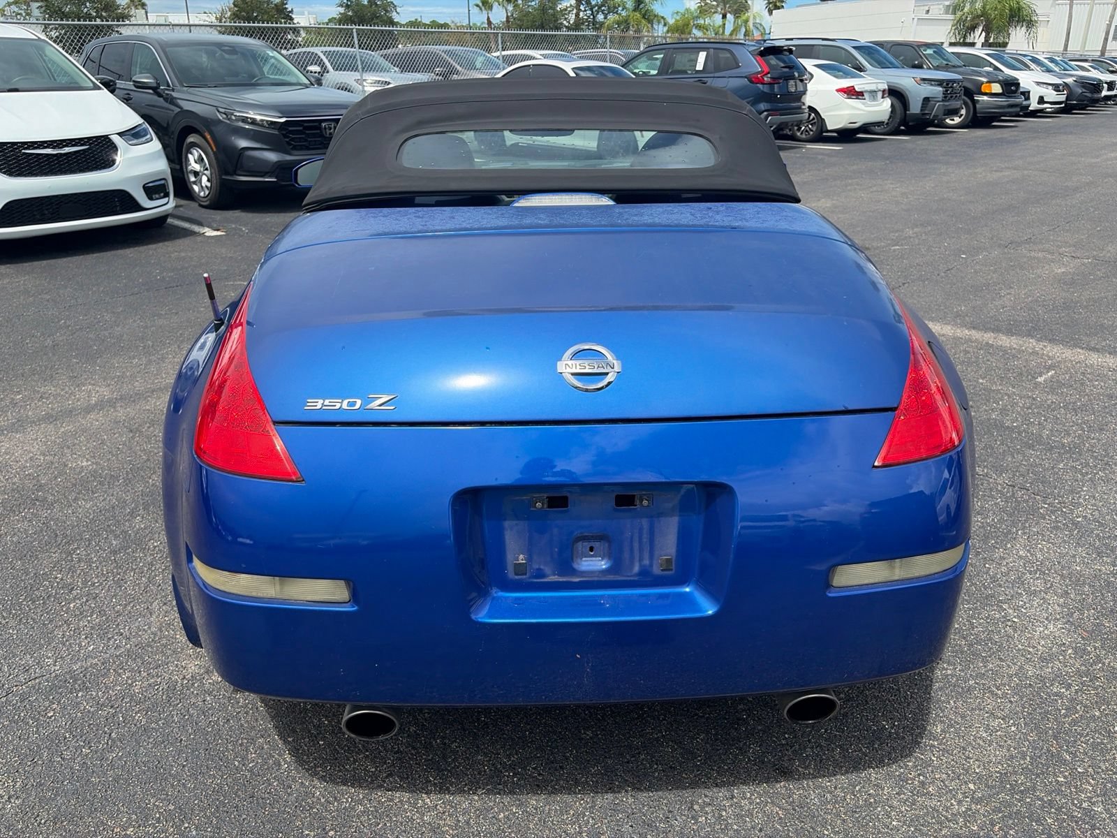 Used 2006 Nissan 350Z Enthusiast RWD image 6