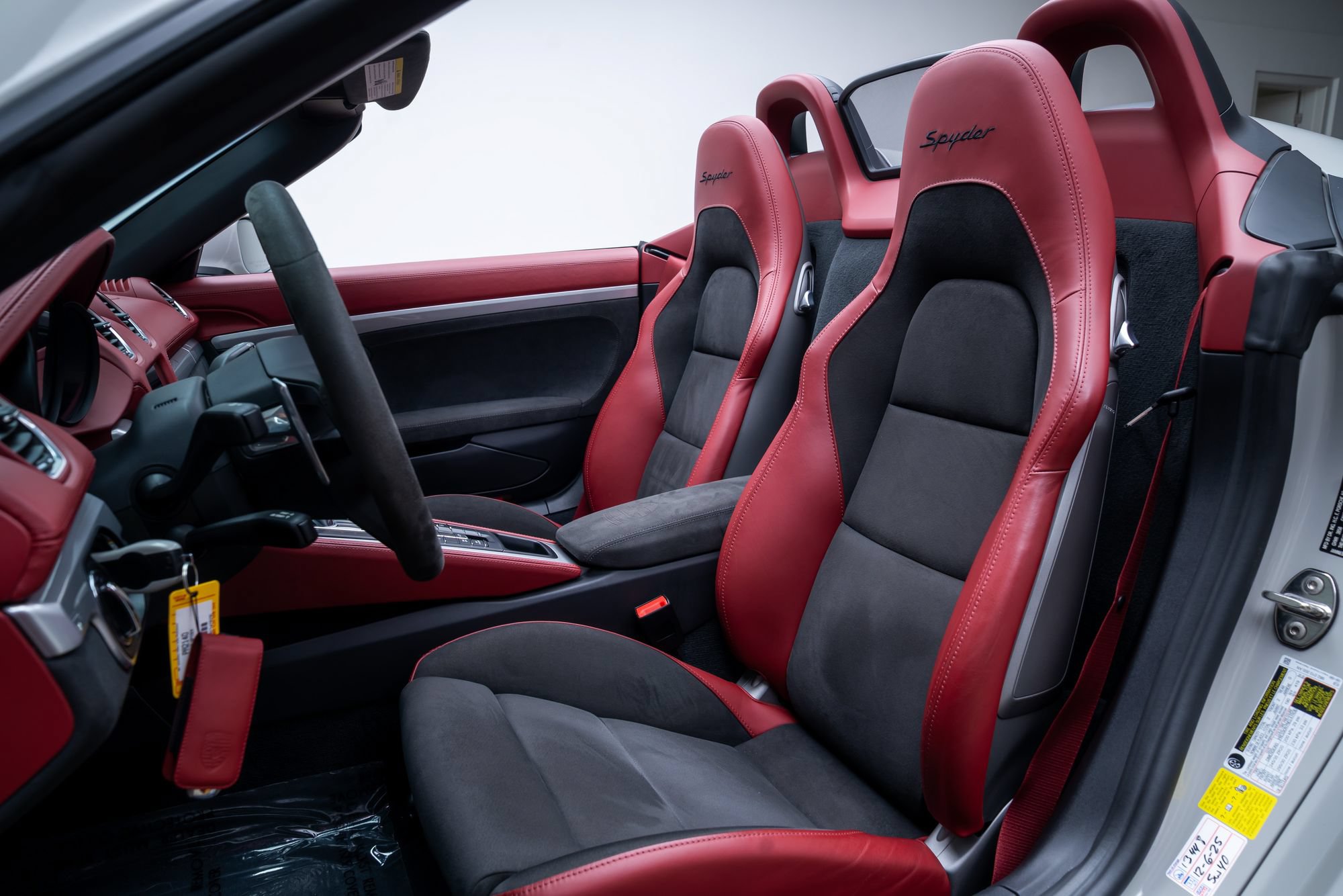 Used 2021 Porsche 718 Boxster Spyder RWD image 29