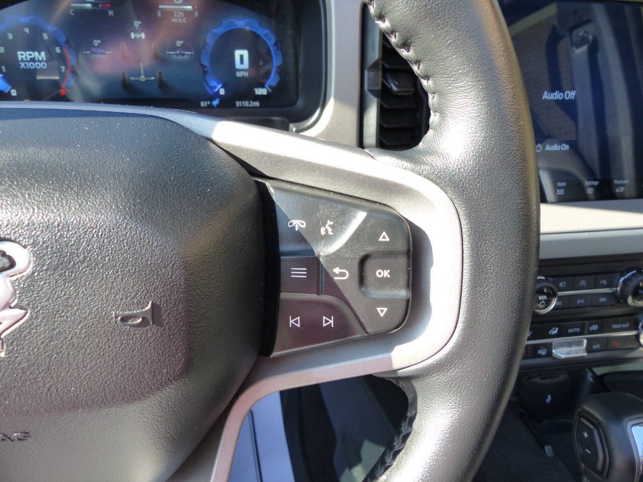 Used 2025 Ford Bronco Outer Banks AWD/4WD image 36