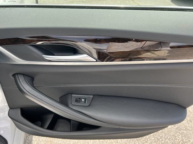 Used 2017 BMW 530i xDrive AWD/4WD image 22