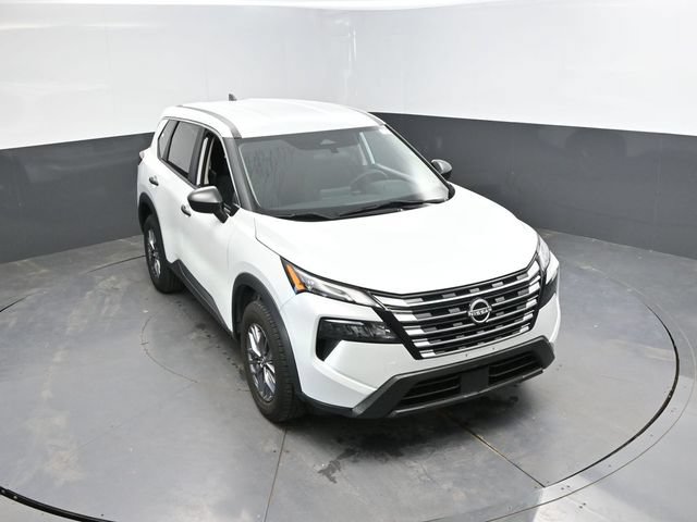Used 2024 Nissan Rogue S AWD/4WD image 42