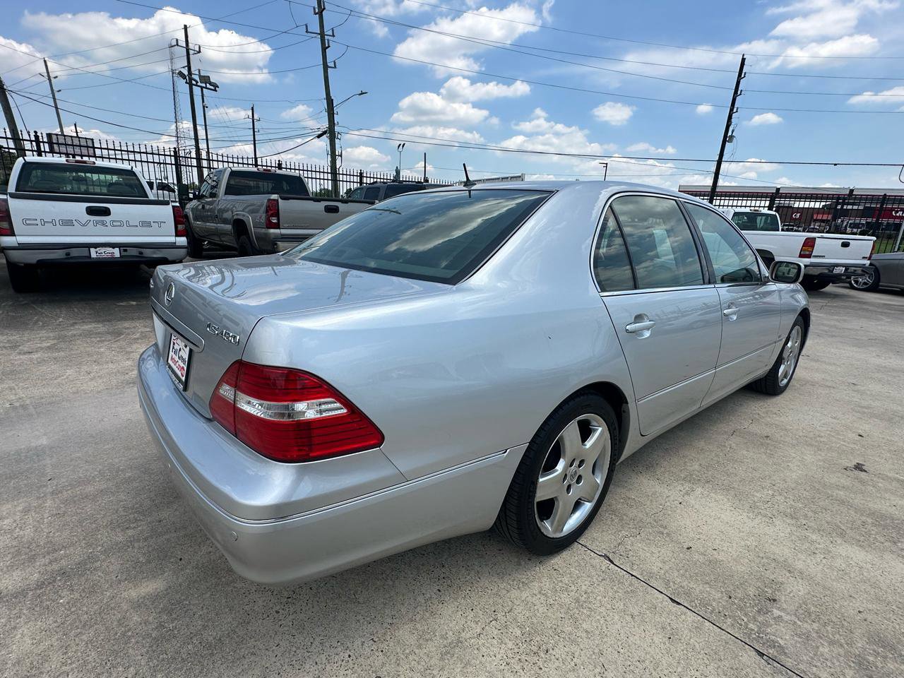 Used 2004 Lexus LS 430 RWD image 5