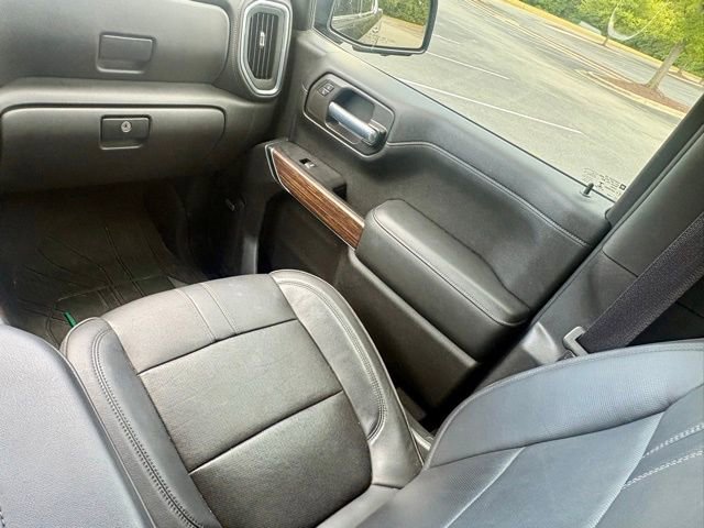 Used 2021 Chevrolet Silverado 1500 High Country w/ Technology Package AWD/4WD image 26