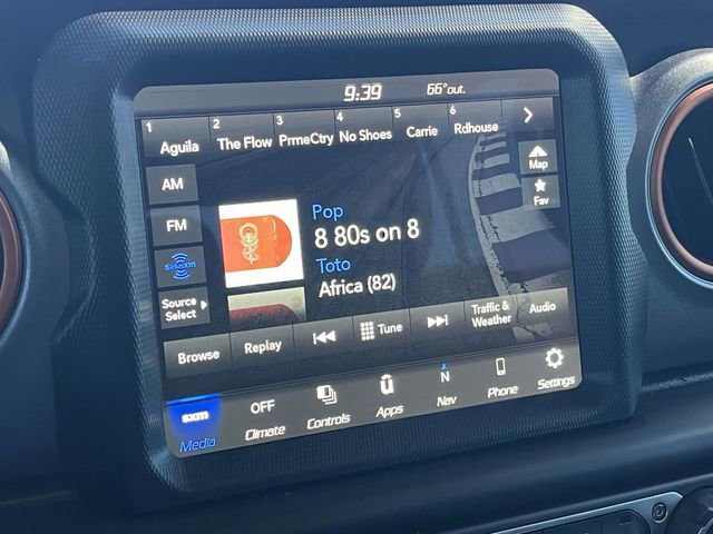Used 2023 Jeep Gladiator Mojave AWD/4WD image 29
