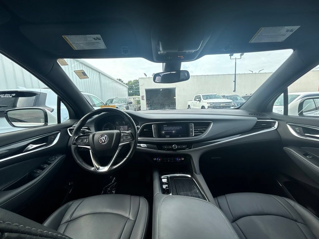 Used 2023 Buick Enclave Essence FWD image 20