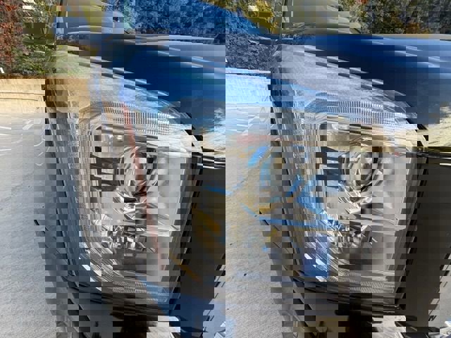 Used 2020 GMC Yukon XL SLT image 11