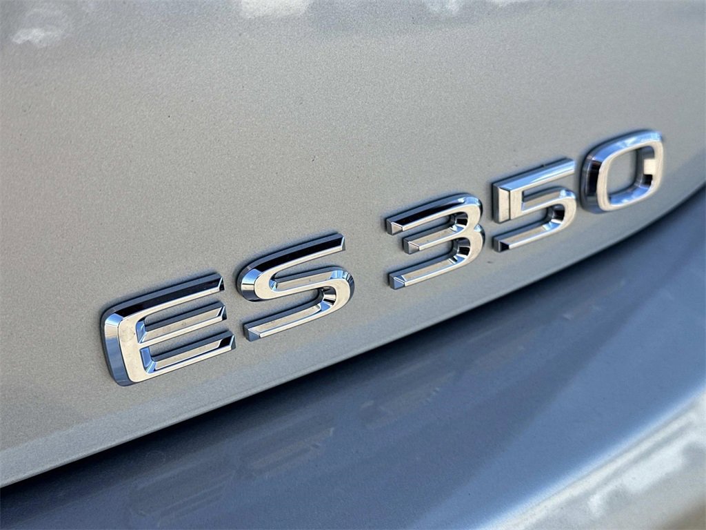 New 2025 Lexus ES 350 w/ Premium Package image 8