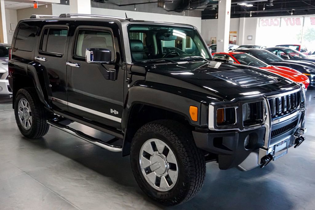 Used 2009 HUMMER H3 Alpha image 4
