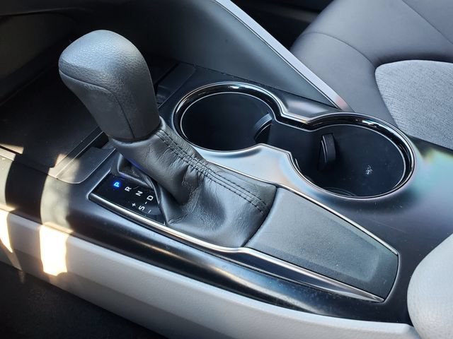 Used 2019 Toyota Camry LE FWD image 28