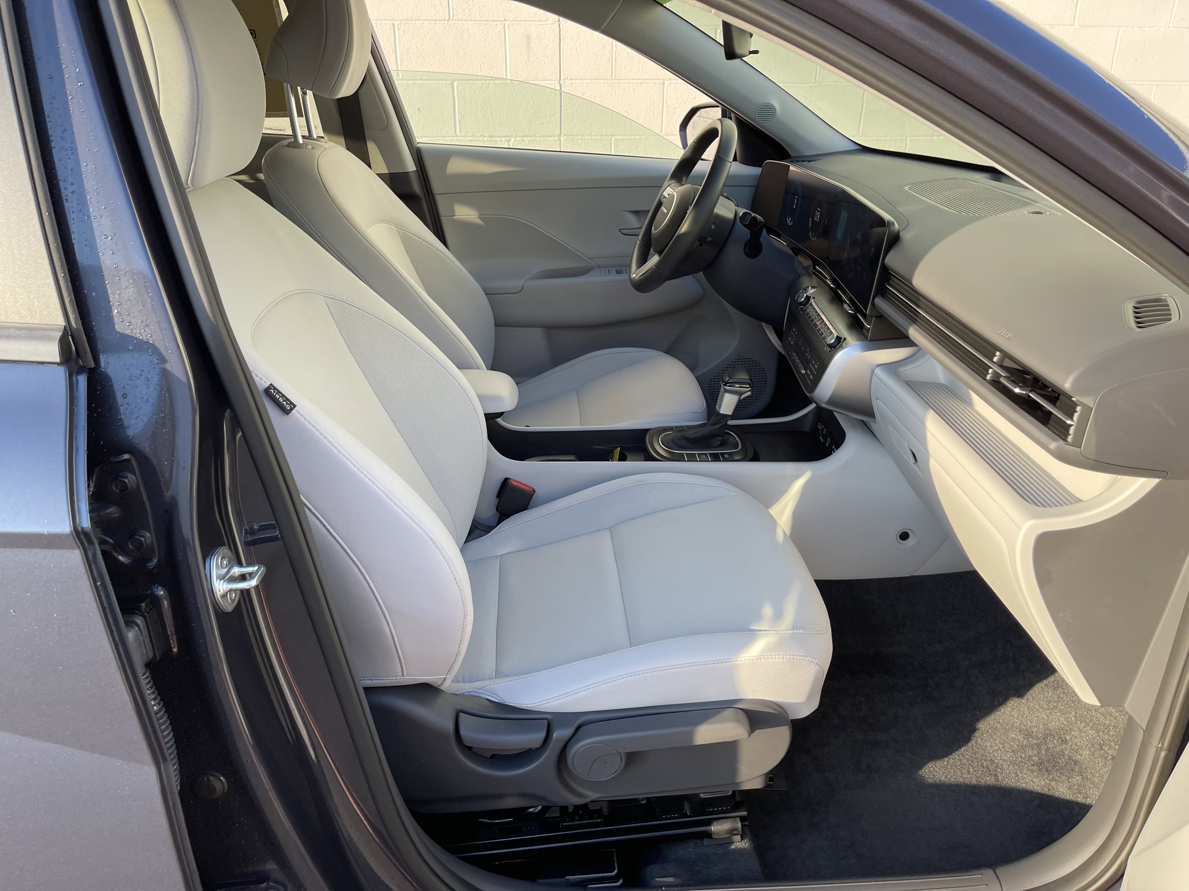 Used 2024 Hyundai Kona SEL image 31