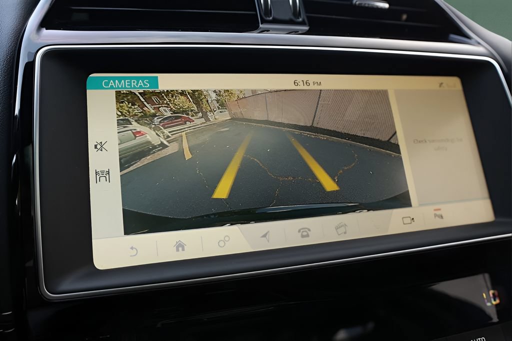 Used 2019 Jaguar F-PACE S AWD/4WD image 46