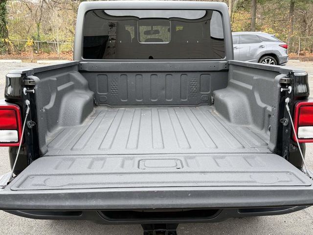 Used 2023 Jeep Gladiator Sport image 10