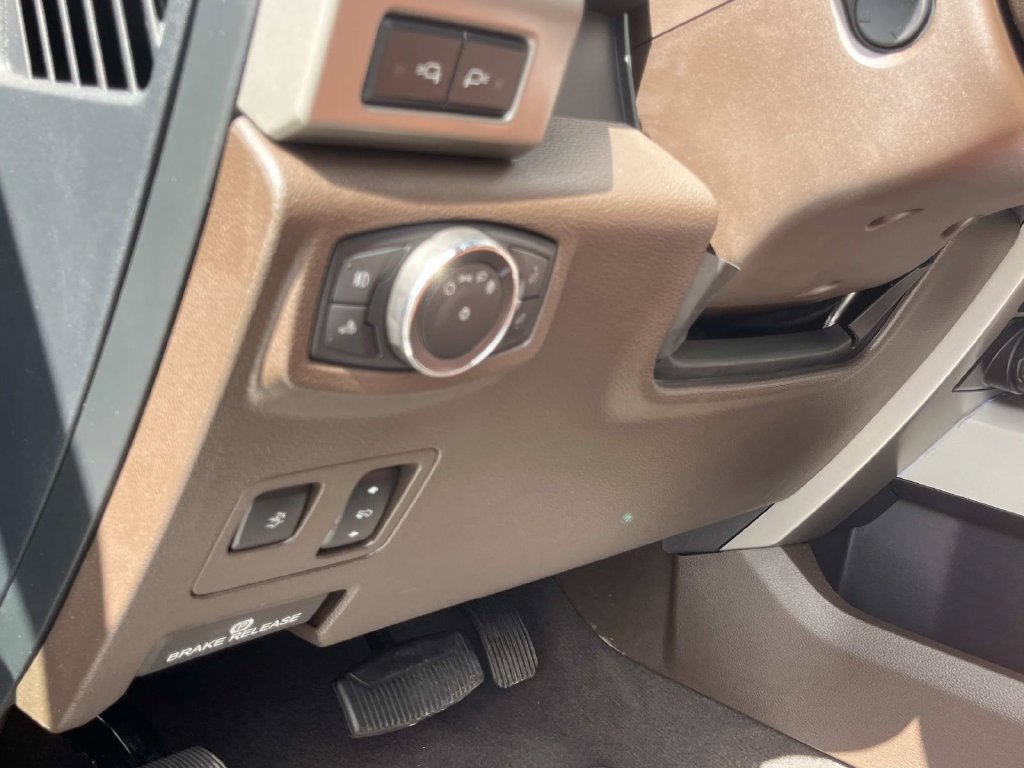 Used 2022 Ford F350 King Ranch w/ King Ranch Ultimate Package AWD/4WD image 36