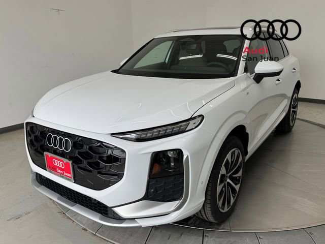 New 2026 Audi Q3 quattro 2.0T AWD/4WD image 3