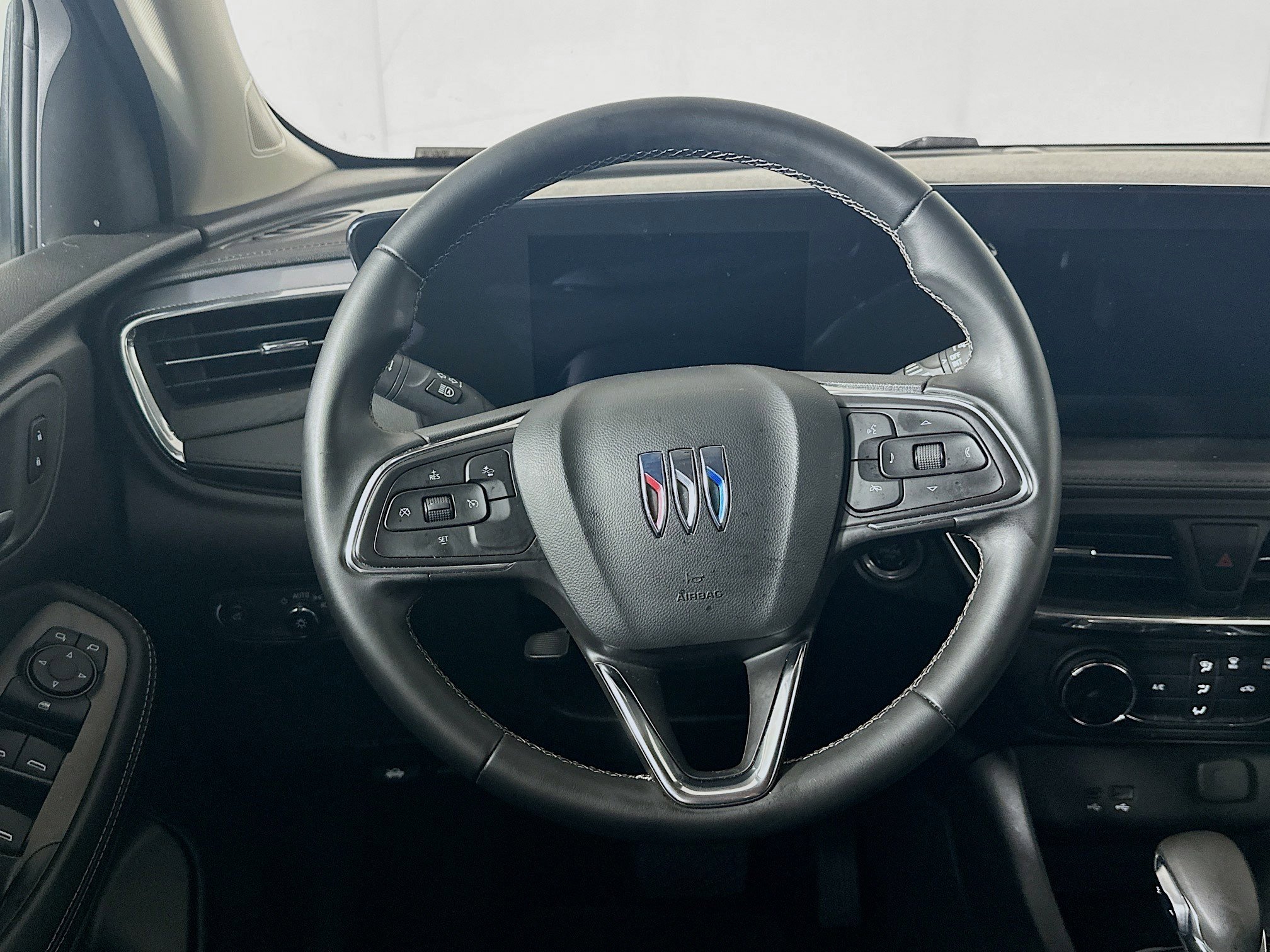 Used 2025 Buick Encore GX Preferred image 18