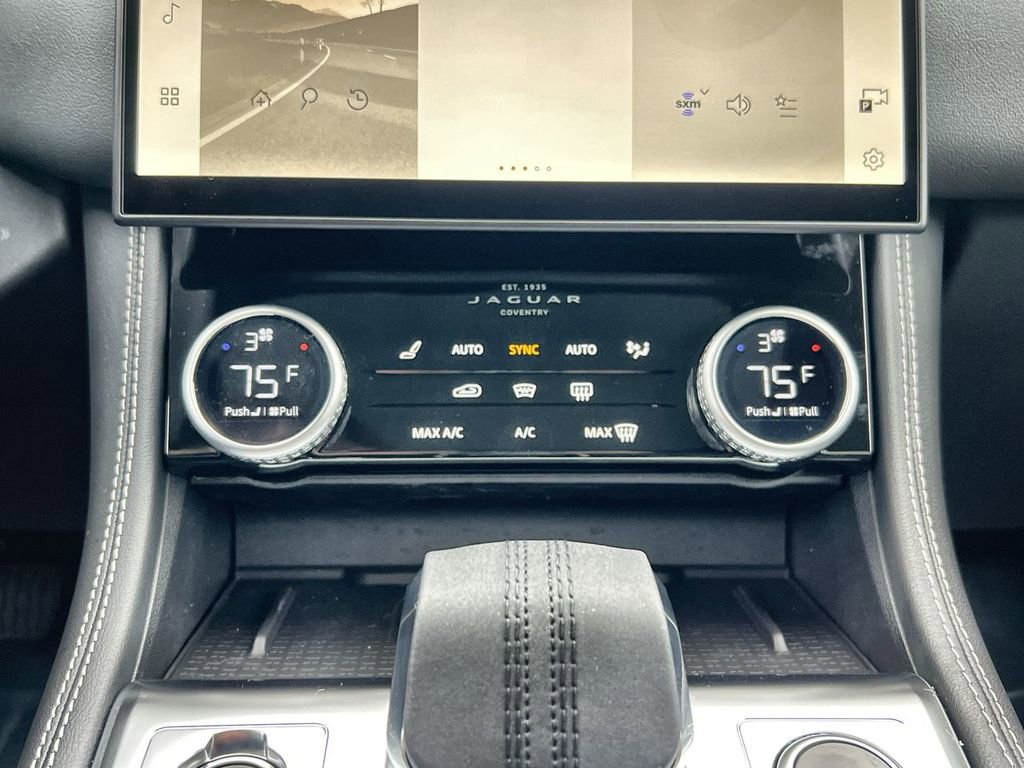 Used 2025 Jaguar F-PACE R-Dynamic S image 26