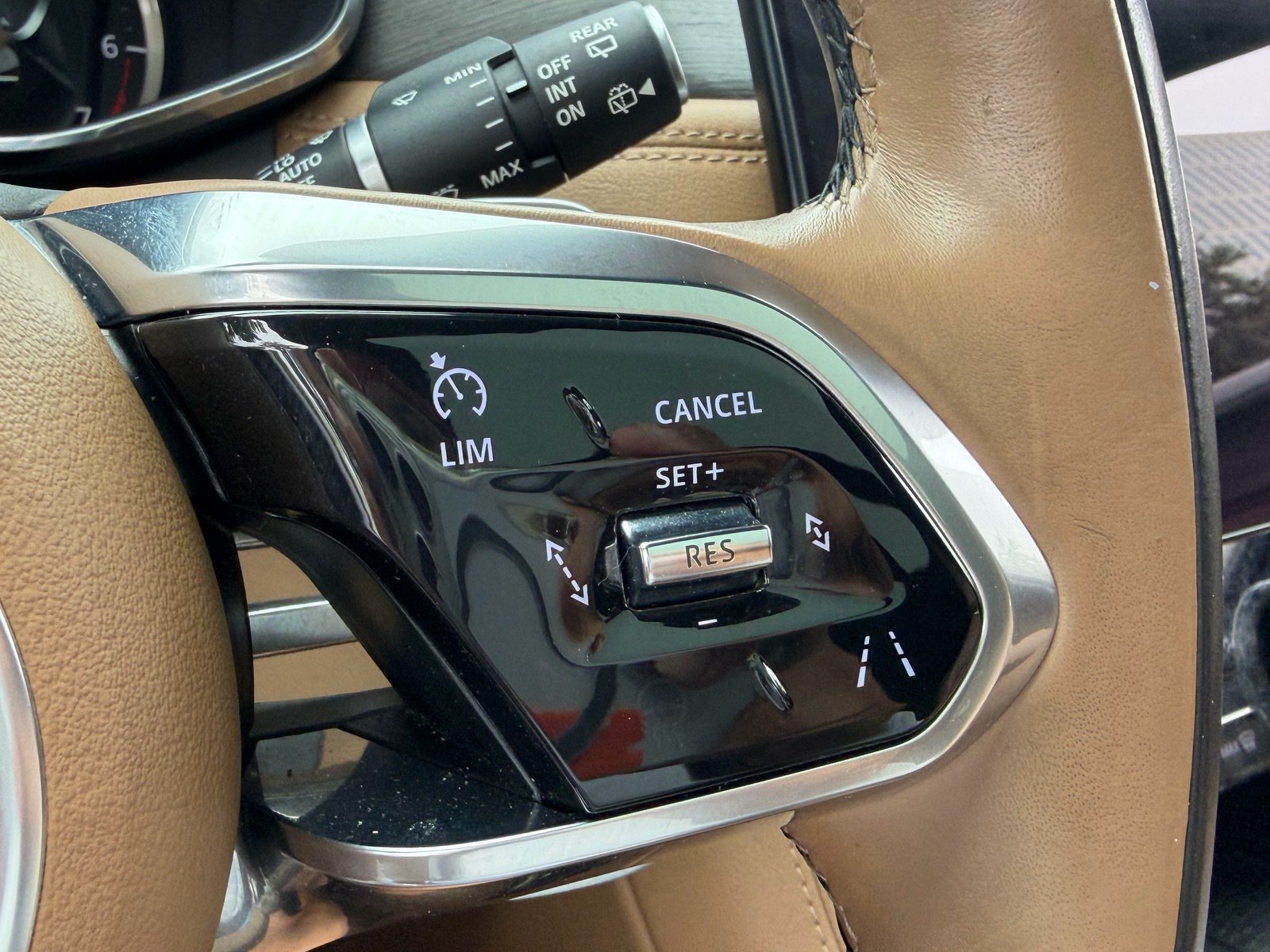 Used 2023 Jaguar F-PACE S AWD/4WD image 28