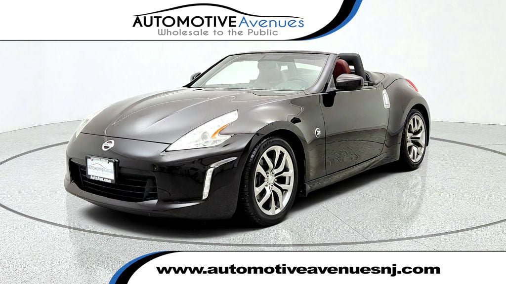 Used 2014 Nissan 370Z Touring w/ Navigation Package