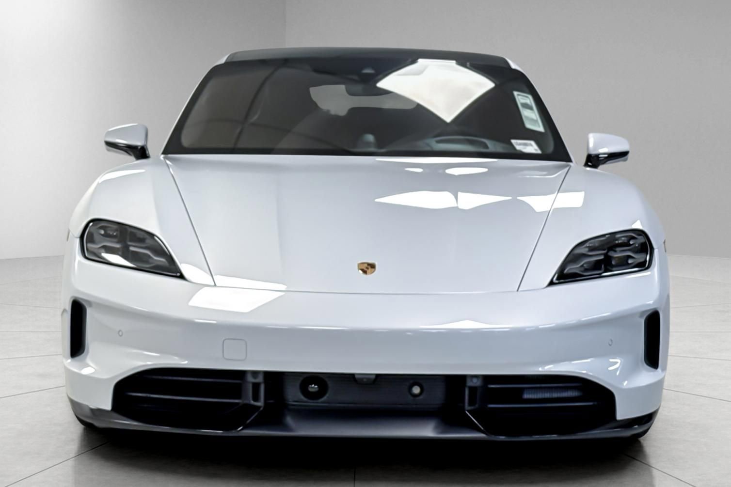 New 2025 Porsche Taycan GTS image 11