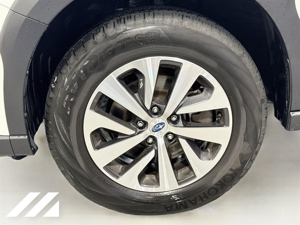 Used 2025 Subaru Outback Premium AWD/4WD image 31