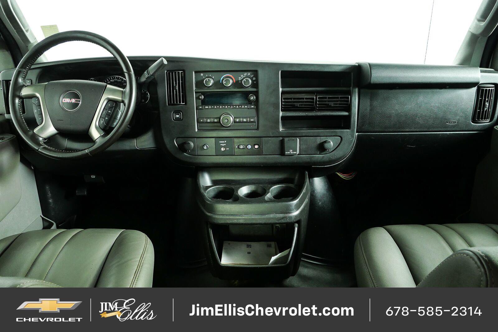 Used 2017 GMC Savana 2500 RWD image 16