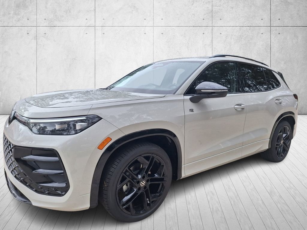 New 2026 Volkswagen Tiguan SE R-Line image 9