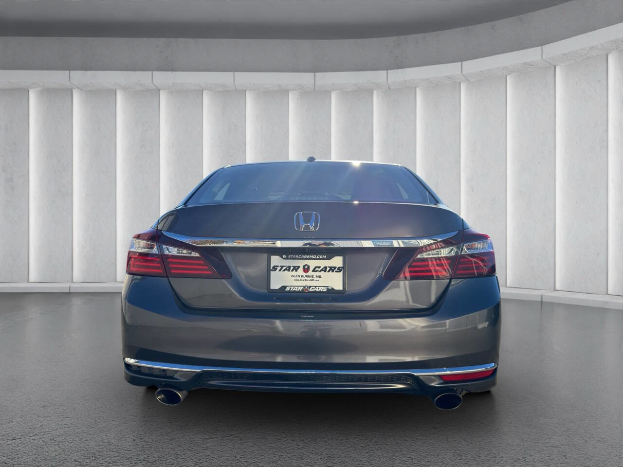 Used 2017 Honda Accord EX-L image 4