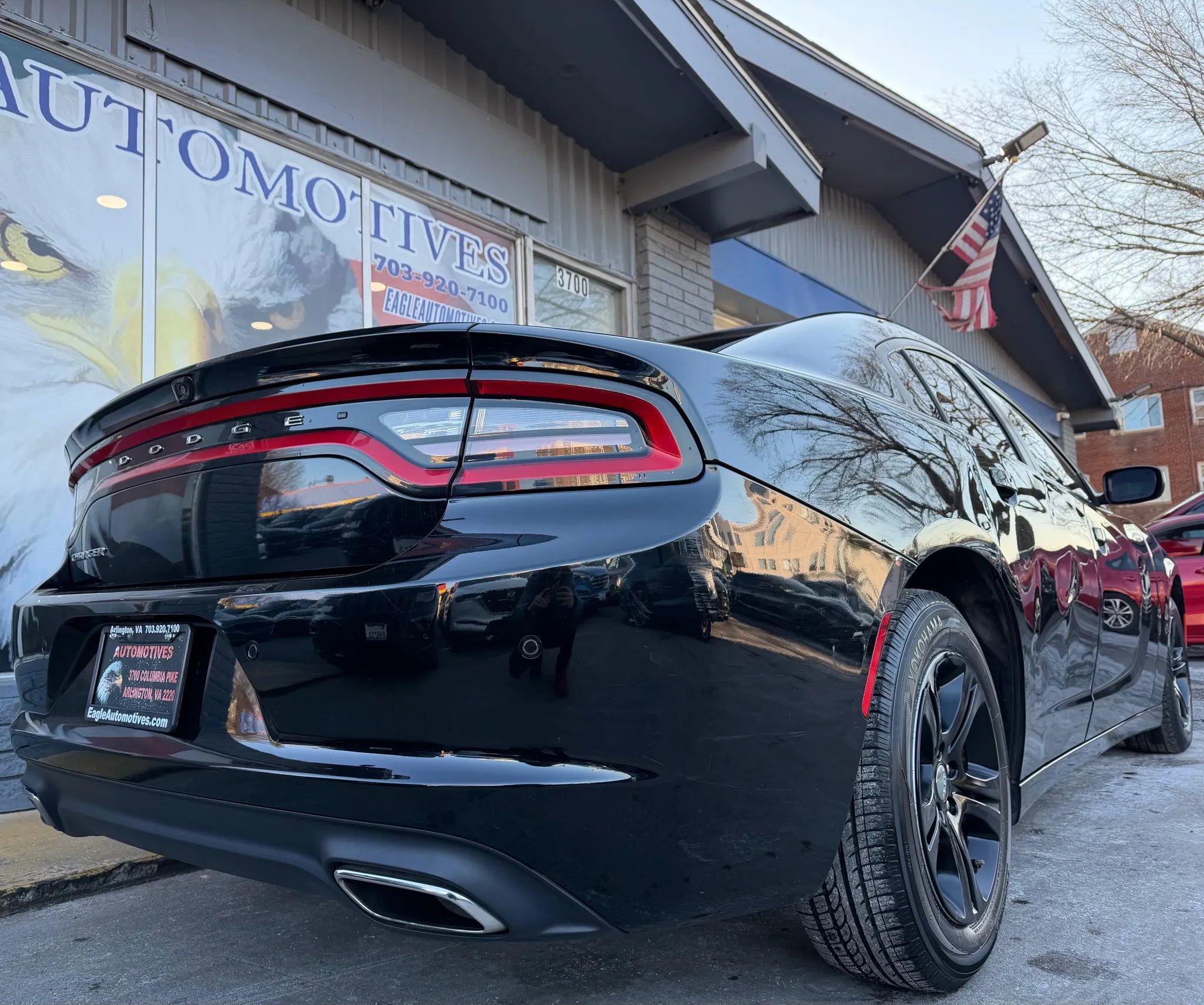 Used 2021 Dodge Charger SXT w/ Leather Interior Group image 3