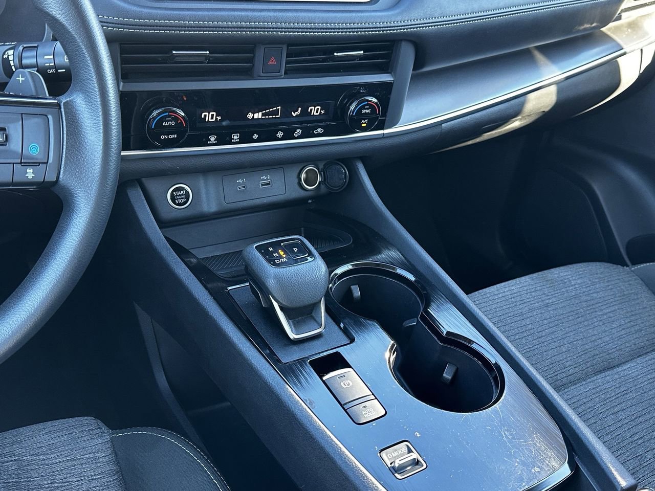 Used 2023 Nissan Rogue SV image 12